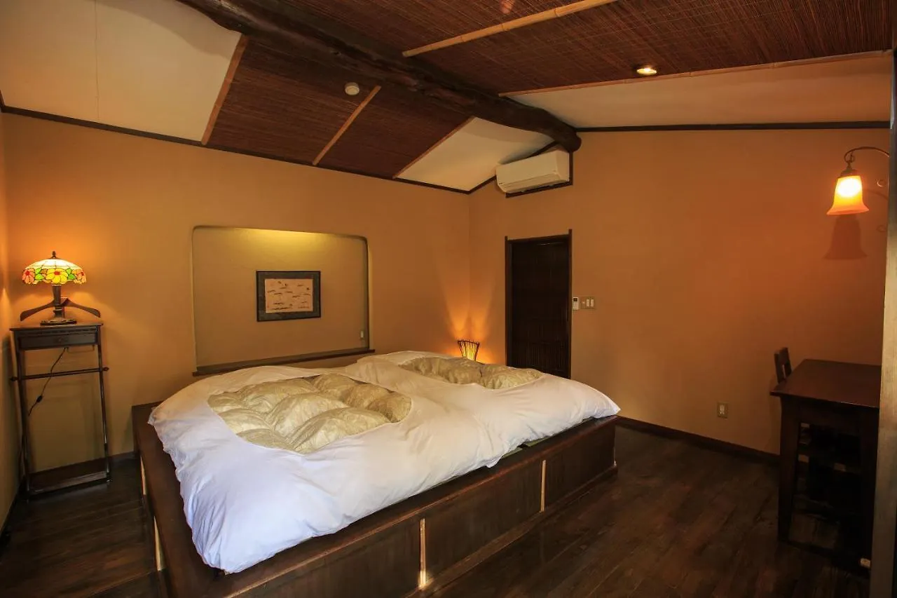 Kinokuniya Ryokan Hakone Japan